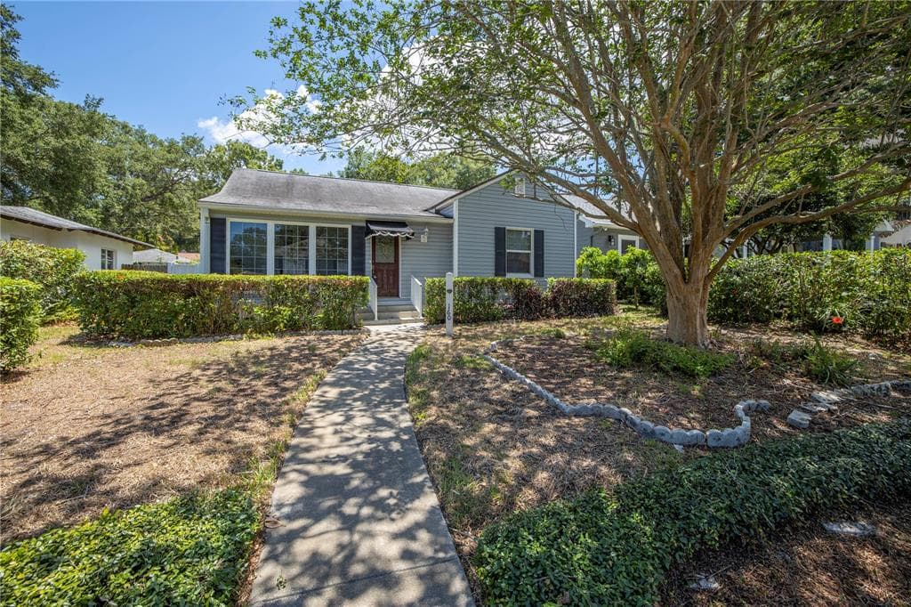160 26TH AVENUE N ST PETERSBURG, FL 33704