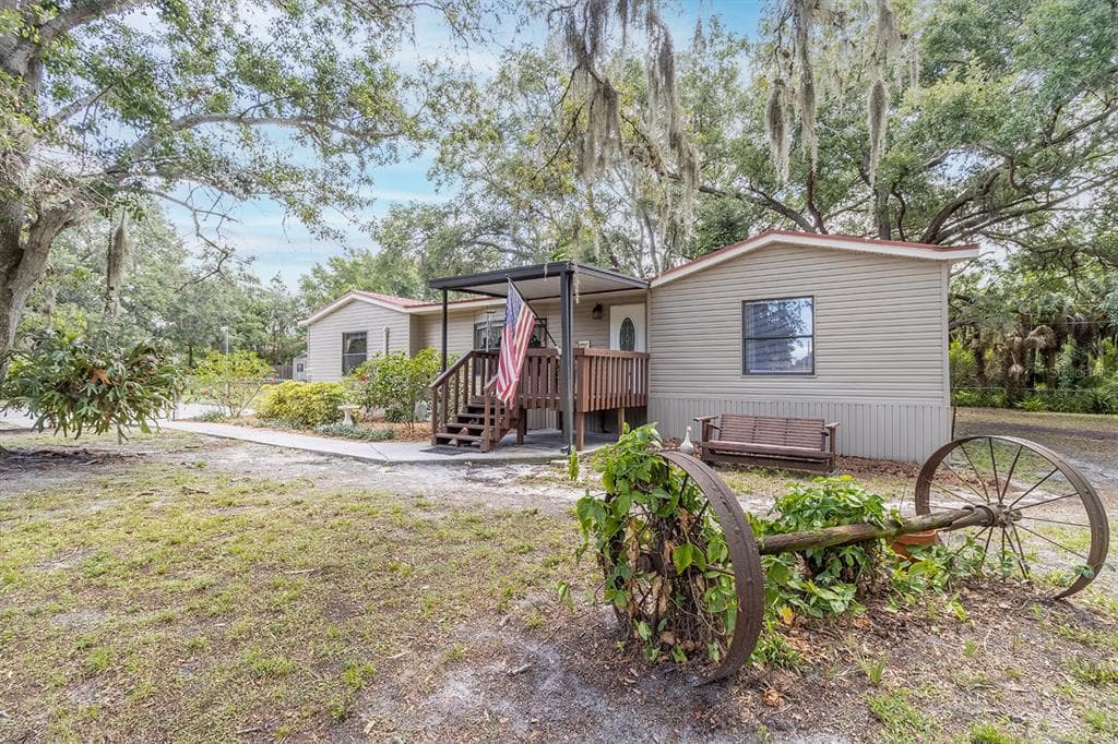 10926 SONORA DRIVE GIBSONTON, FL 33534