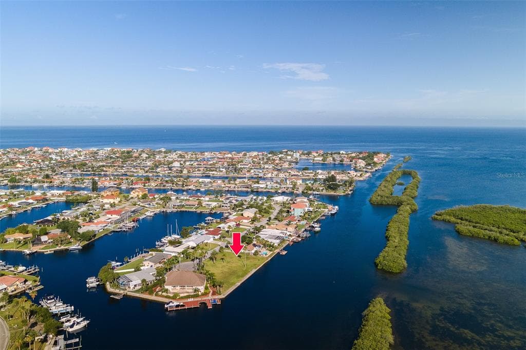 5571 BOWLINE BEND NEW PORT RICHEY, FL 34652