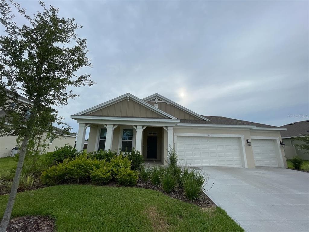 460 CAVESSON STREET APOPKA, FL 32712