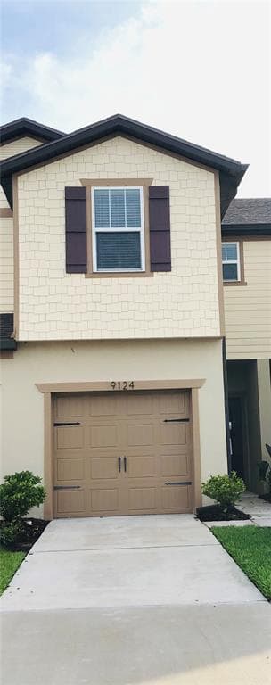 9124 HILLCROFT DRIVE