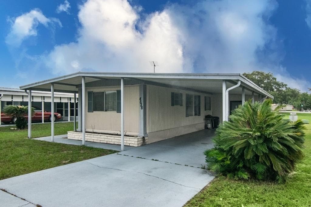 4538 MADISON AVENUE ZEPHYRHILLS, FL 33541