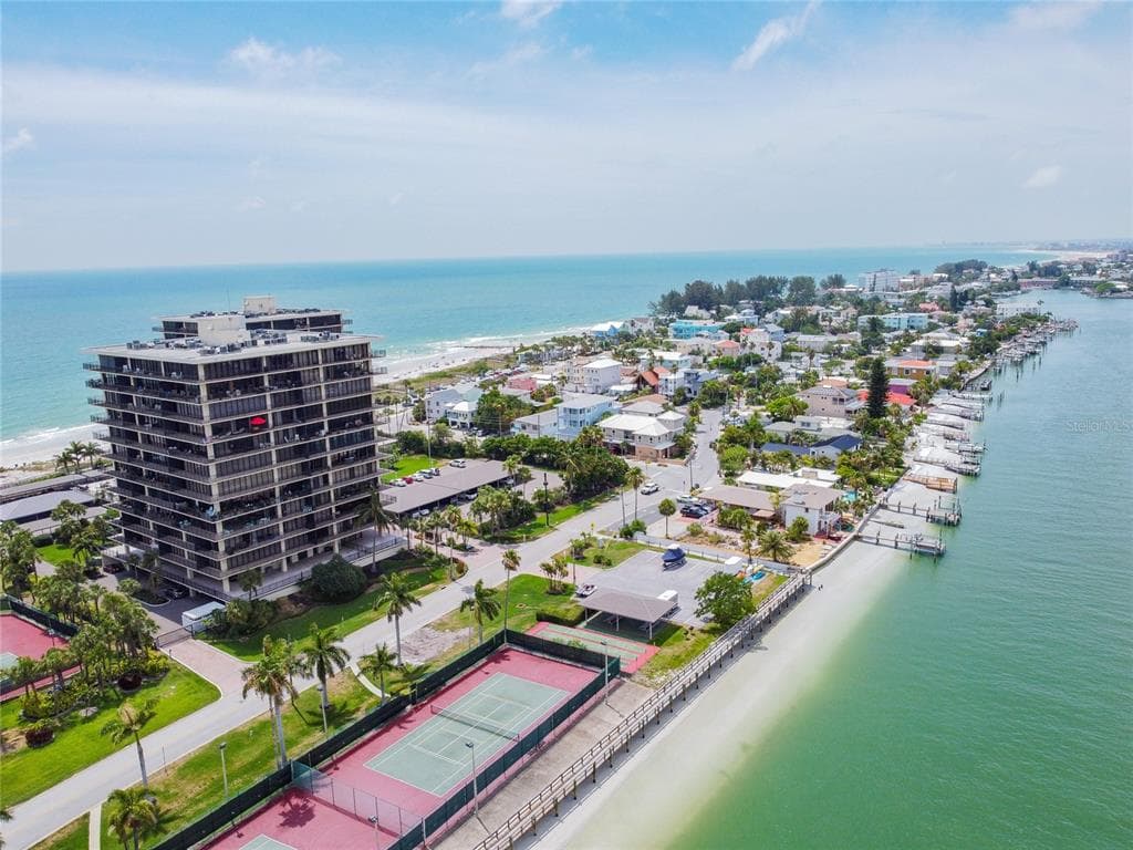 7600 BAYSHORE DRIVE UNIT 702