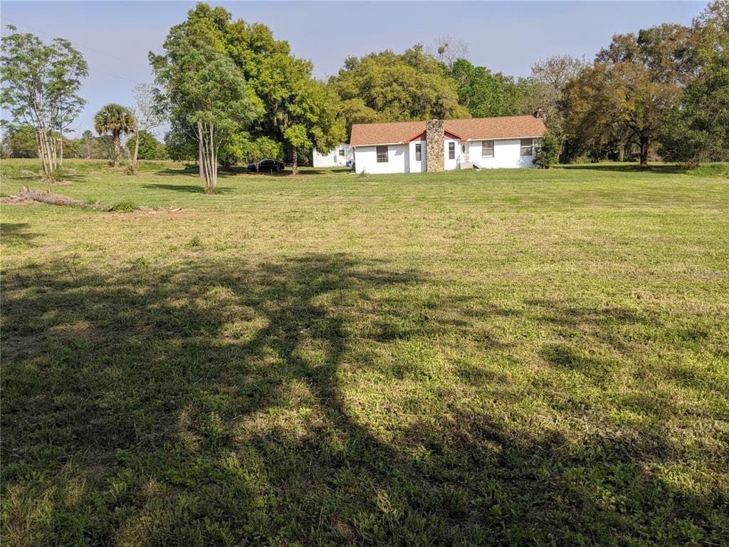 903 S BINION ROAD APOPKA, FL 32703