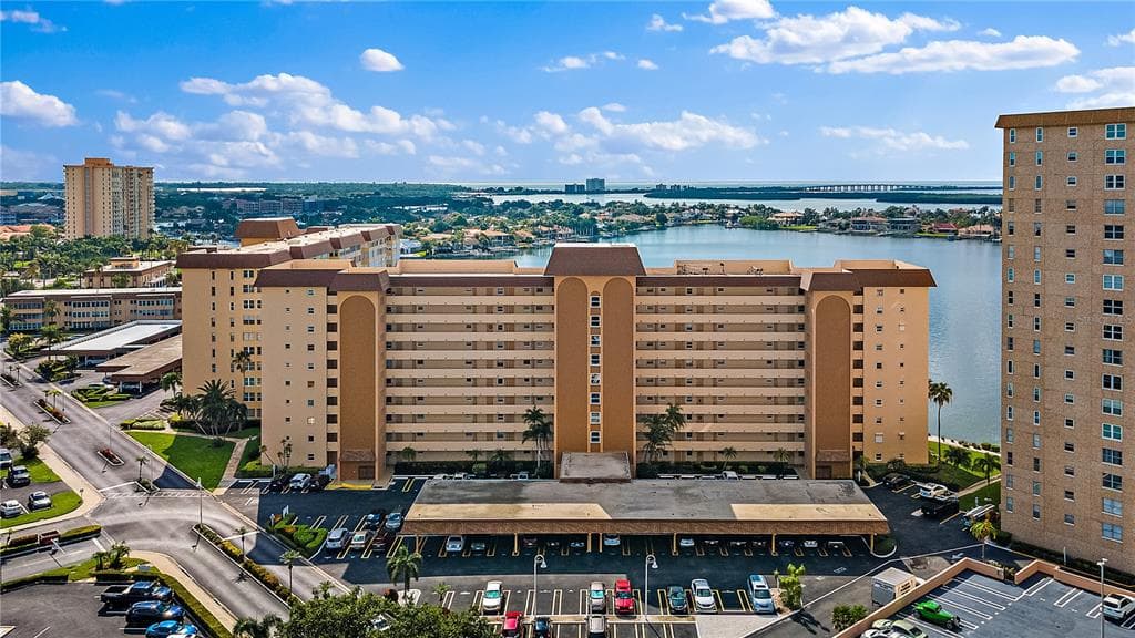 5130 BRITTANY DRIVE S UNIT 101 ST PETERSBURG, FL 33715