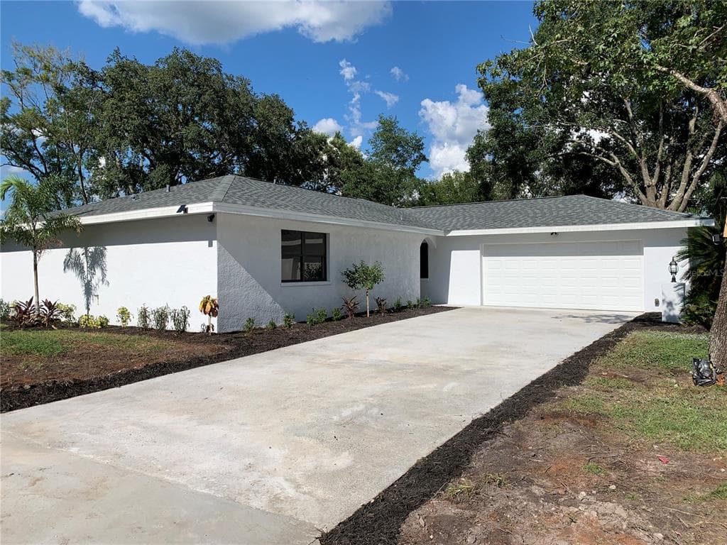 23045 BROWNWOOD COURT LAND O LAKES, FL 34639
