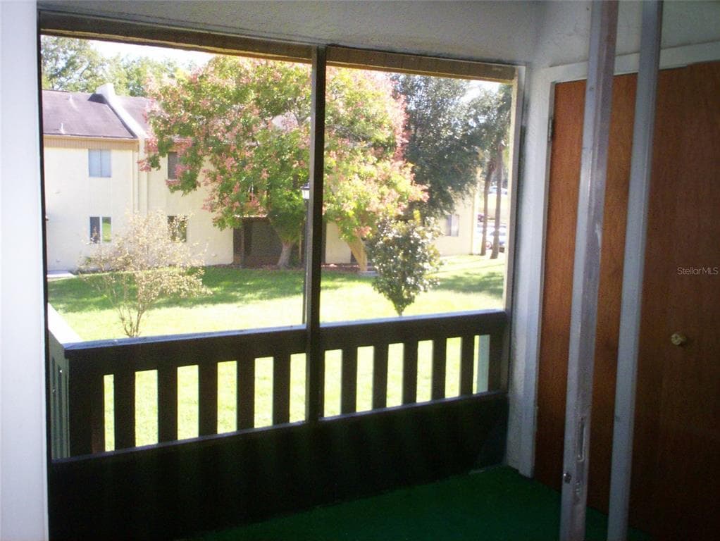 3806 CORTEZ CIRCLE UNIT D TAMPA, FL 33614