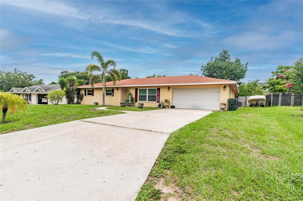 4621 QUEENS POINT DRIVE LAKELAND, FL 33813
