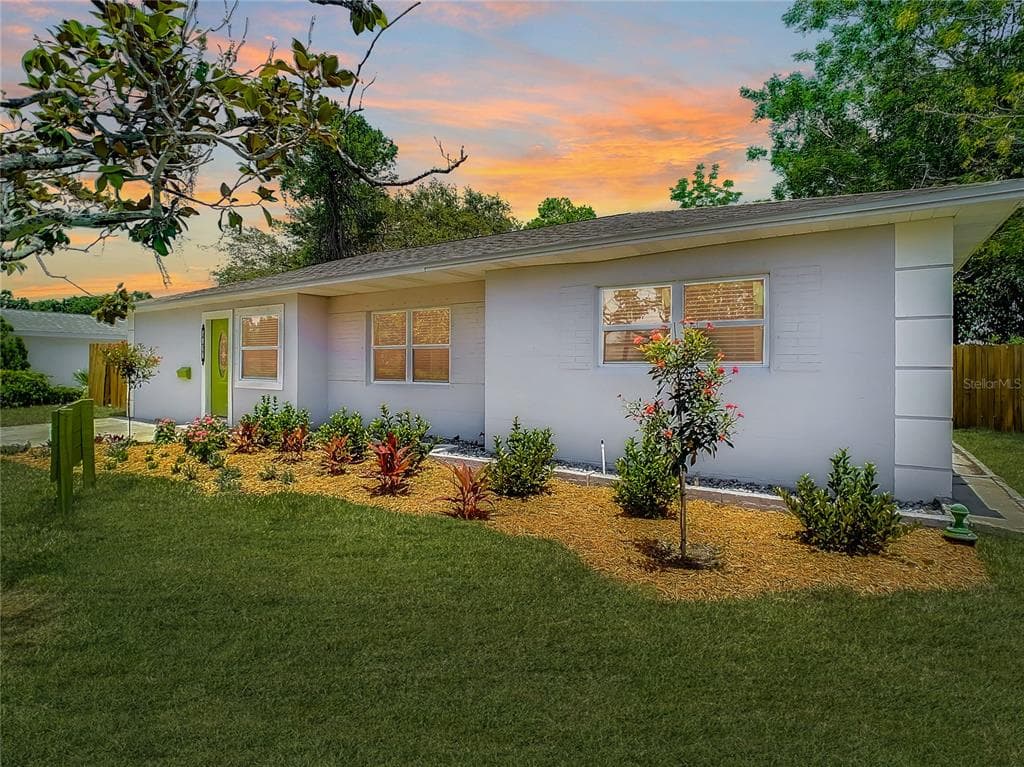 5120 ARAGON WAY S ST PETERSBURG, FL 33705