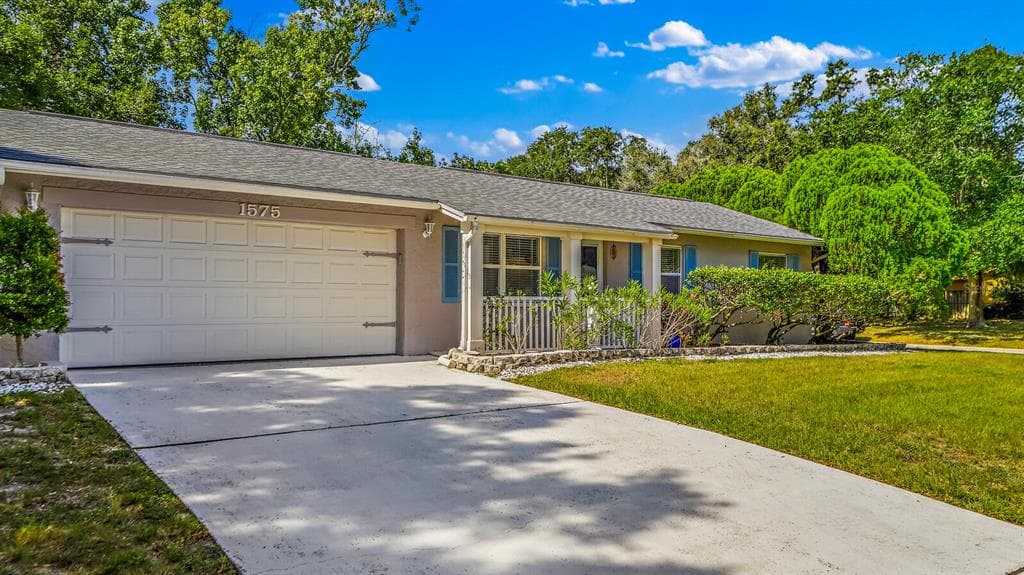 1575 AMBERLEA DRIVE N DUNEDIN, FL 34698
