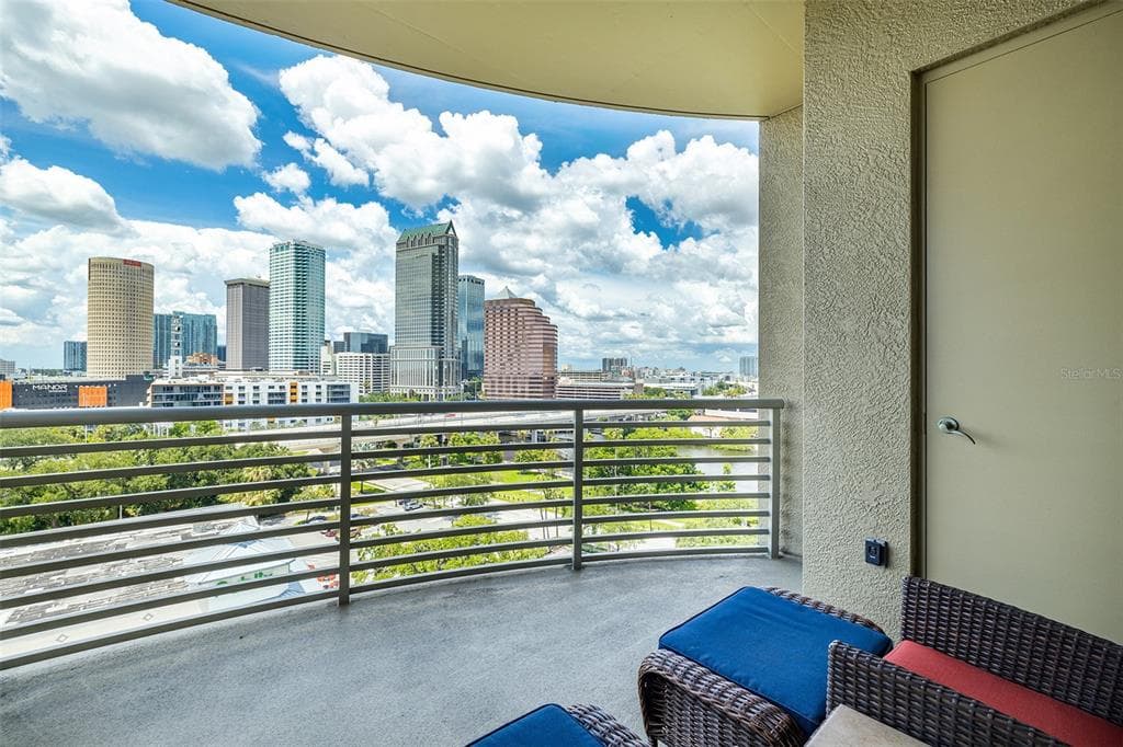 275 BAYSHORE BOULEVARD UNIT 1001 TAMPA, FL 33606