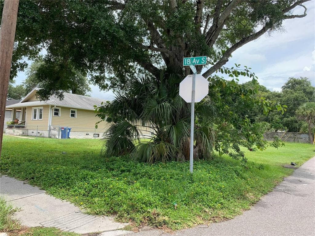 851 18TH AVENUE S ST PETERSBURG, FL 33705