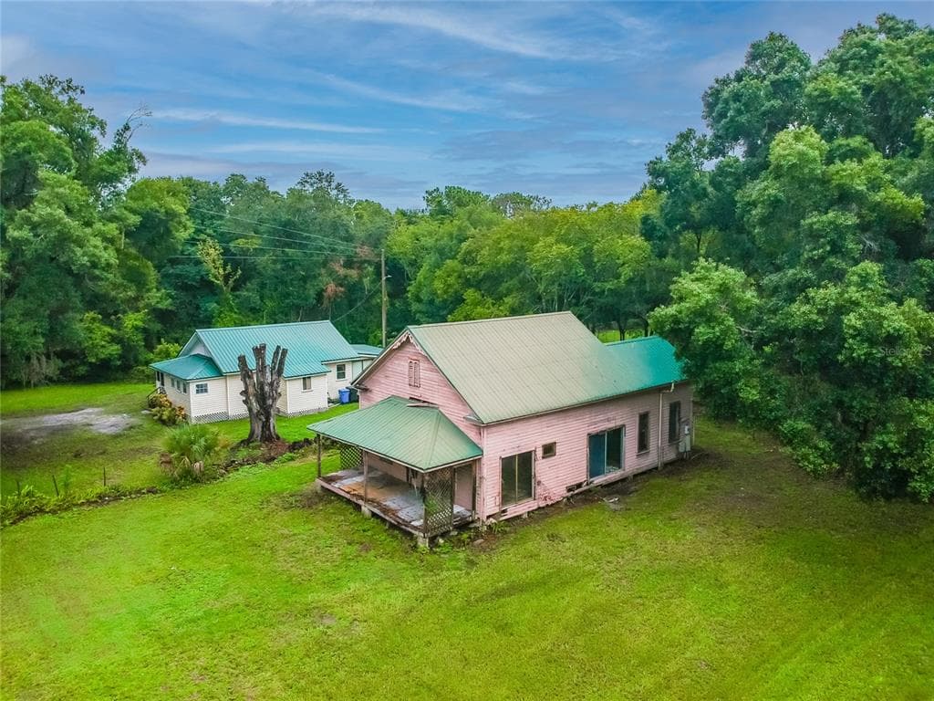2502 JIM JOHNSON ROAD PLANT CITY, FL 33566