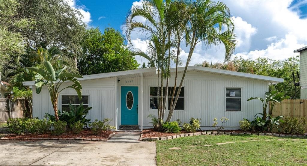 4945 44TH AVENUE N ST PETERSBURG, FL 33709