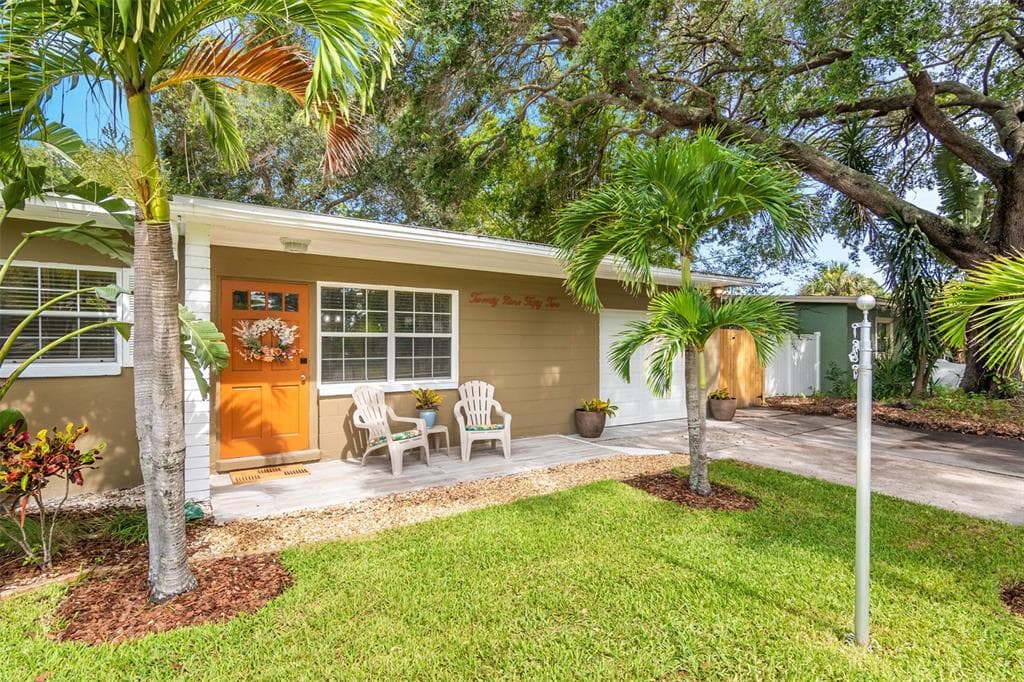 2952 66TH WAY N ST PETERSBURG, FL 33710