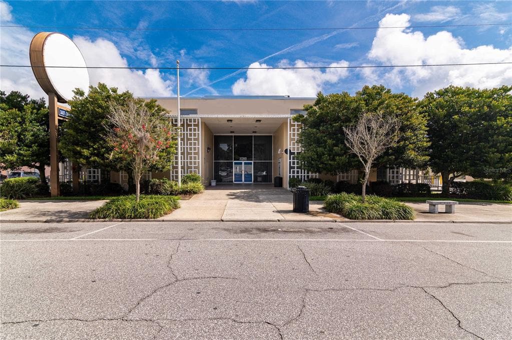 37925 CHURCH AVENUE DADE CITY, FL 33525
