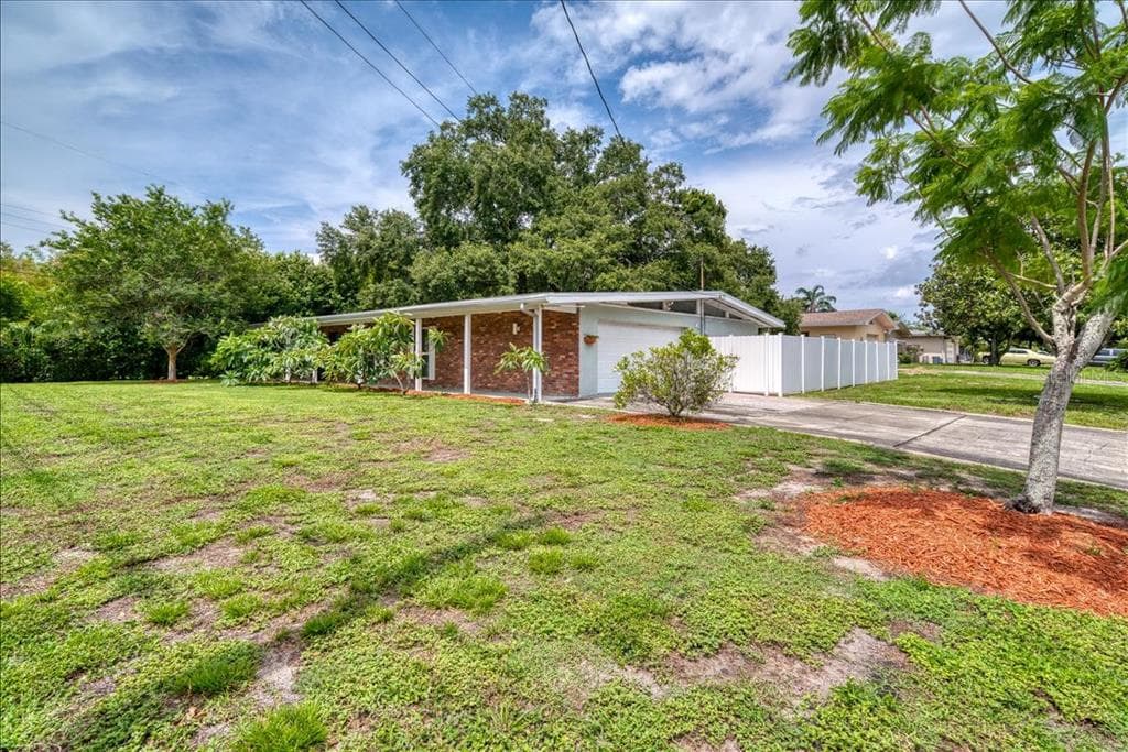 1209 S KEENE ROAD CLEARWATER, FL 33756