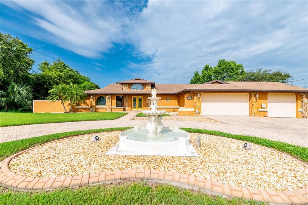 147 DARTMOUTH AVENUE SPRING HILL, FL 34606