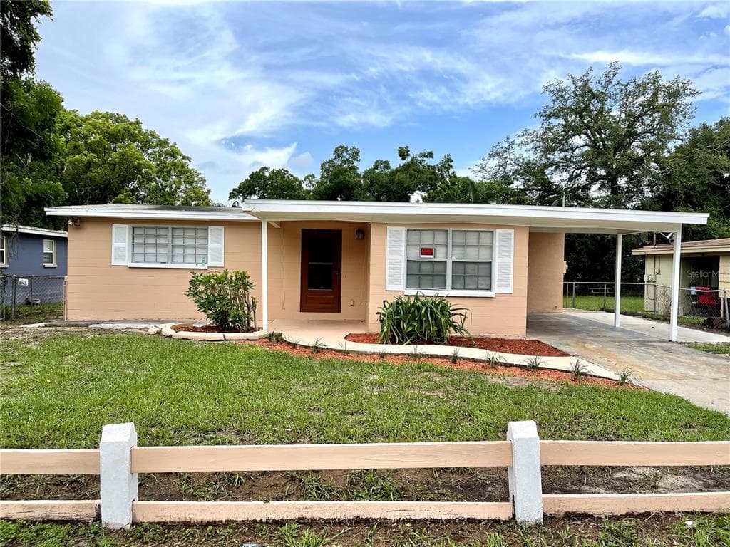 8710 N HYALEAH ROAD TAMPA, FL 33617