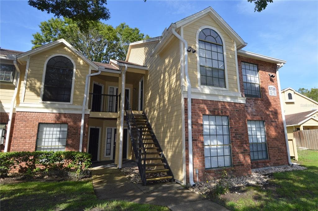 8728 MALLARD RESERVE DRIVE UNIT 201 TAMPA, FL 33614