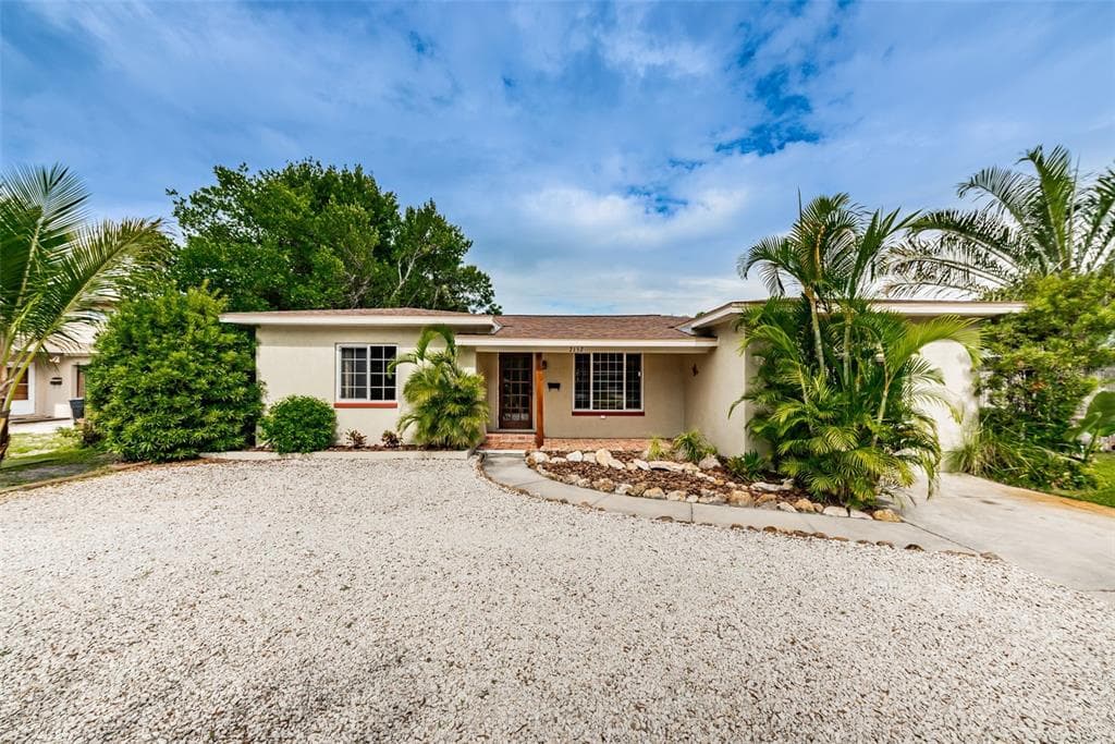 2152 75TH WAY N ST PETERSBURG, FL 33710