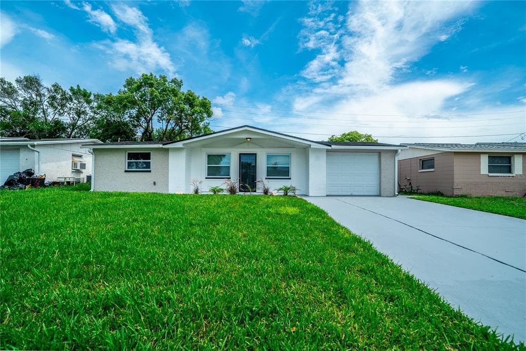 5046 LOFTON DRIVE NEW PORT RICHEY, FL 34652
