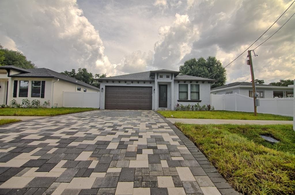 2917 W HEITER STREET TAMPA, FL 33607