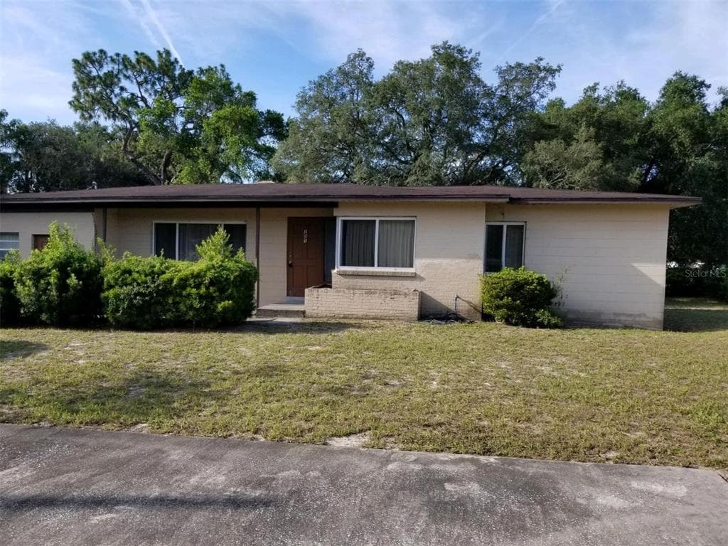 201 REDWOOD AVENUE TEMPLE TERRACE, FL 33617