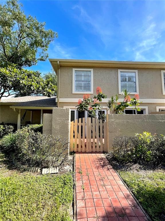 11837 WILDEFLOWER PLACE TEMPLE TERRACE, FL 33617