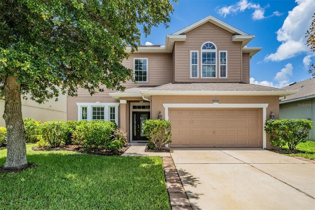 7801 SEAFIELD LANE WESLEY CHAPEL, FL 33545