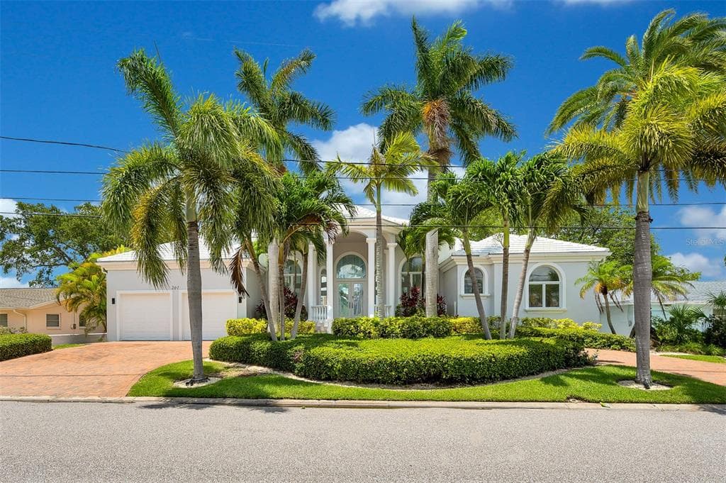 201 BAYSIDE DRIVE
