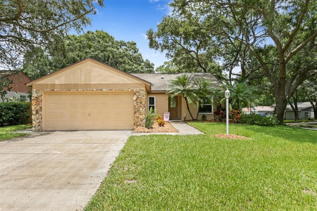 3661 MONTCLAIR DRIVE PALM HARBOR, FL 34684