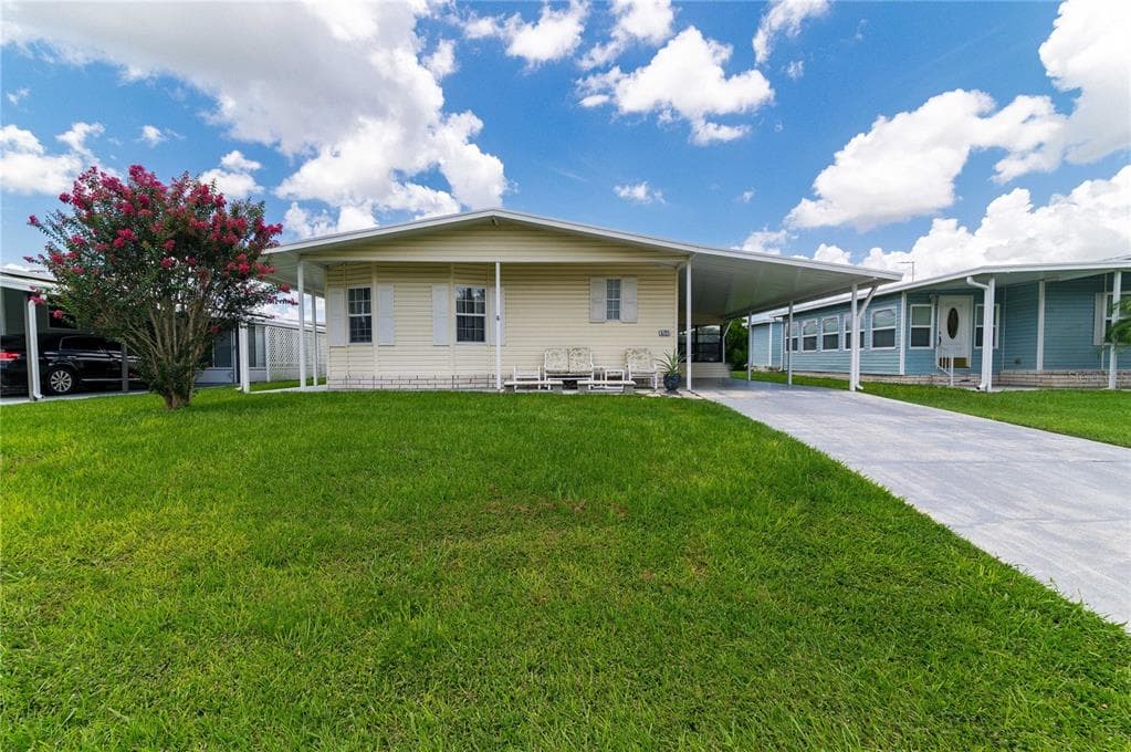 5721 APACHE STREET ZEPHYRHILLS, FL 33542