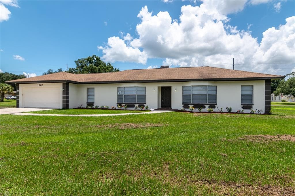 1205 E OHIO STREET PLANT CITY, FL 33563
