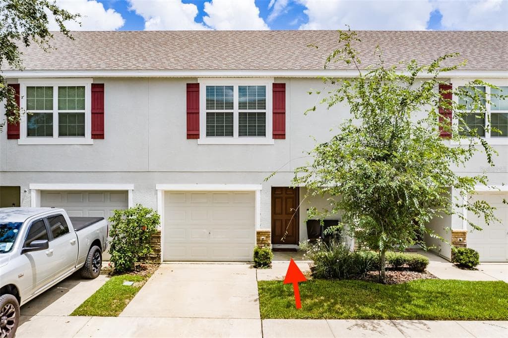 9506 ASHBURN RIVER LANE UNIT na TAMPA, FL 33610
