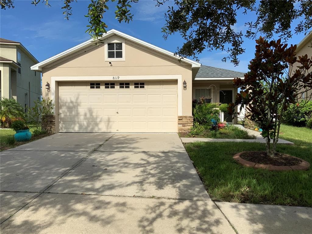 8119 CANTERBURY LAKE BOULEVARD TAMPA, FL 33619