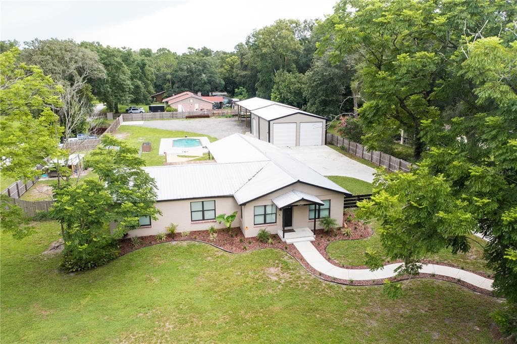 39609 PRETTY POND ROAD ZEPHYRHILLS, FL 33540