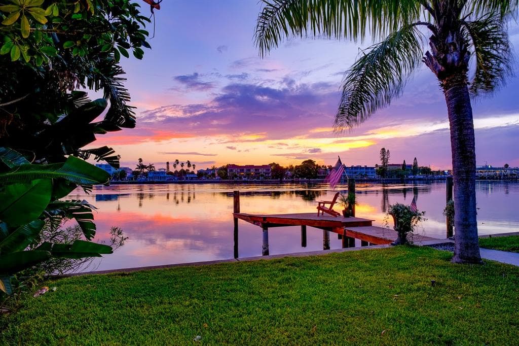 9230 GULF BOULEVARD ST PETE BEACH, FL 33706