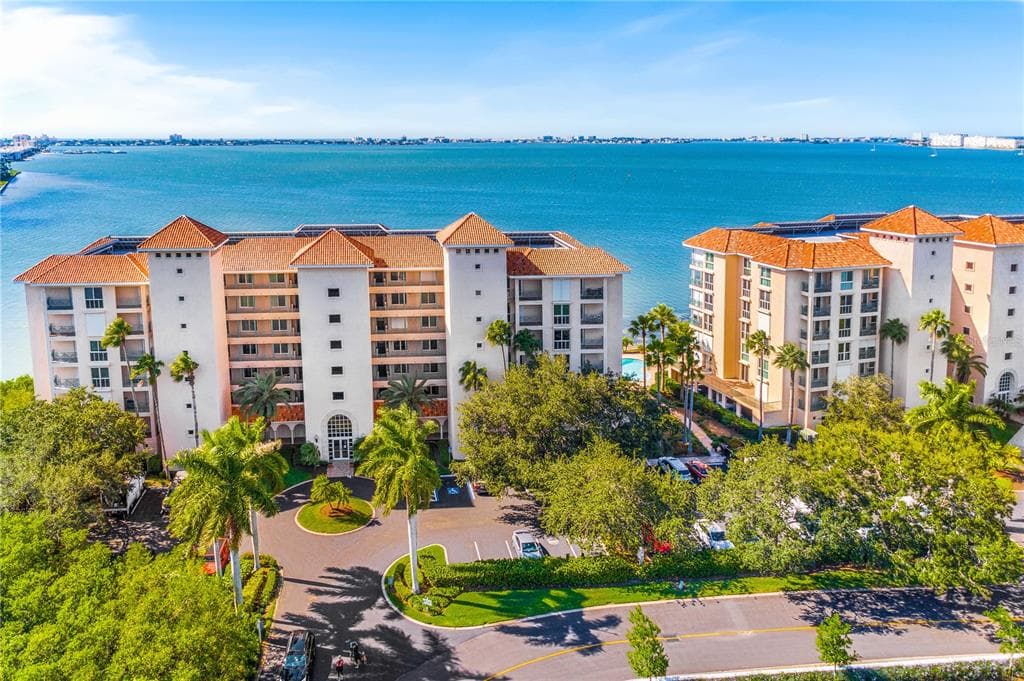 4830 OSPREY DRIVE S UNIT 604 ST PETERSBURG, FL 33711