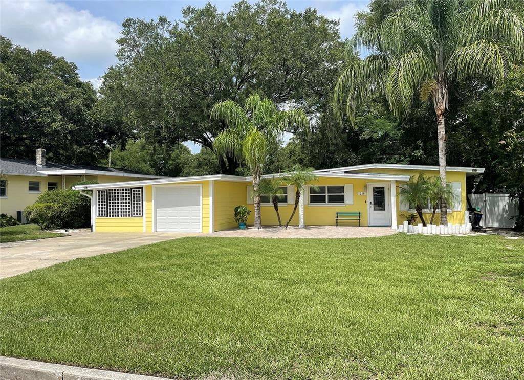218 VIRGINIA DRIVE WINTER GARDEN, FL 34787