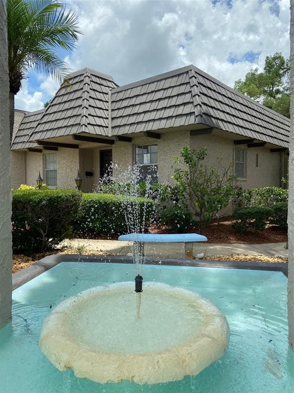 106 CORDOVA GREEN UNIT 106 SEMINOLE, FL 33777
