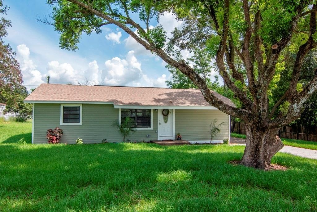 37913 AVOCA AVENUE ZEPHYRHILLS, FL 33541
