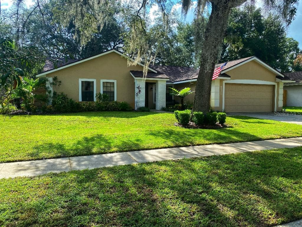211 ALMADEN COURT WINTER SPRINGS, FL 32708