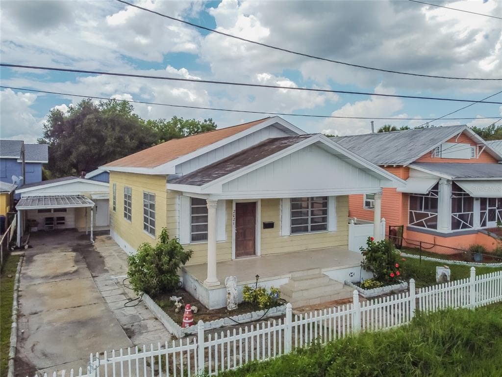 2021 THRACE STREET TAMPA, FL 33605