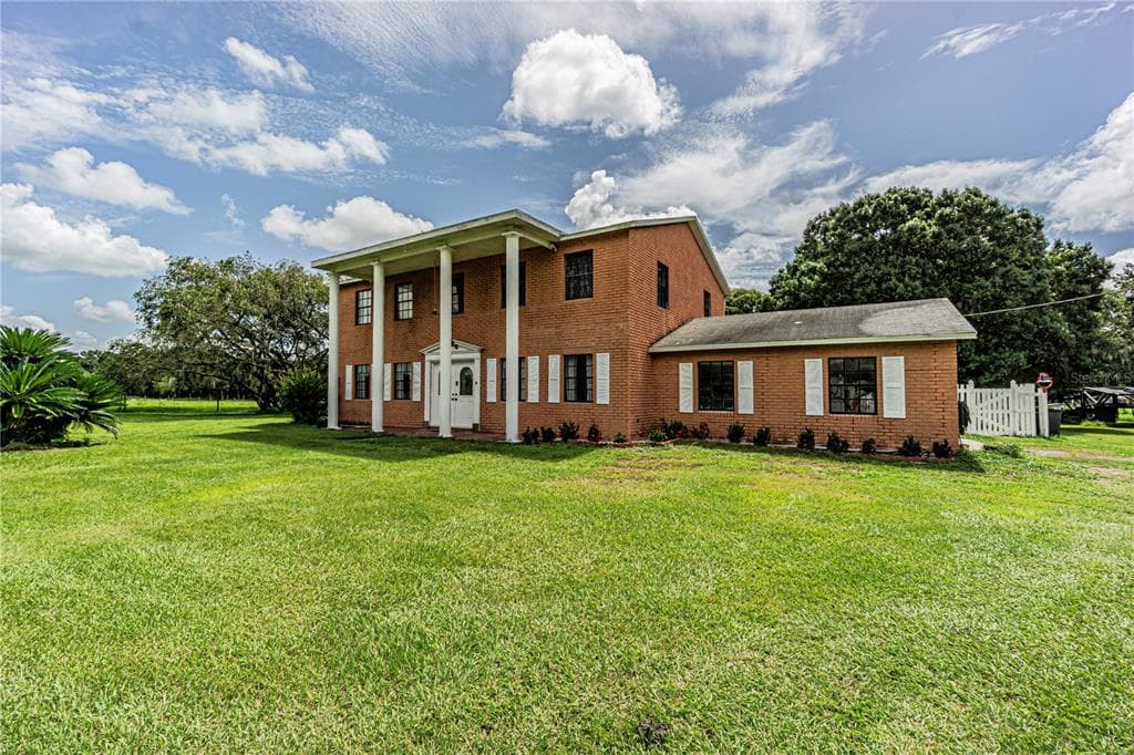 1128 CHERT ROCK TRAIL WIMAUMA, FL 33598