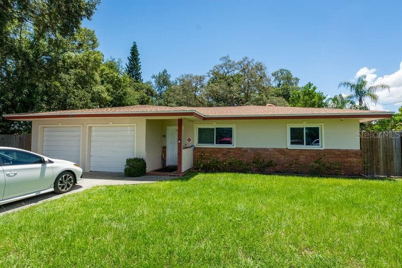 1321 OXFORD COURT