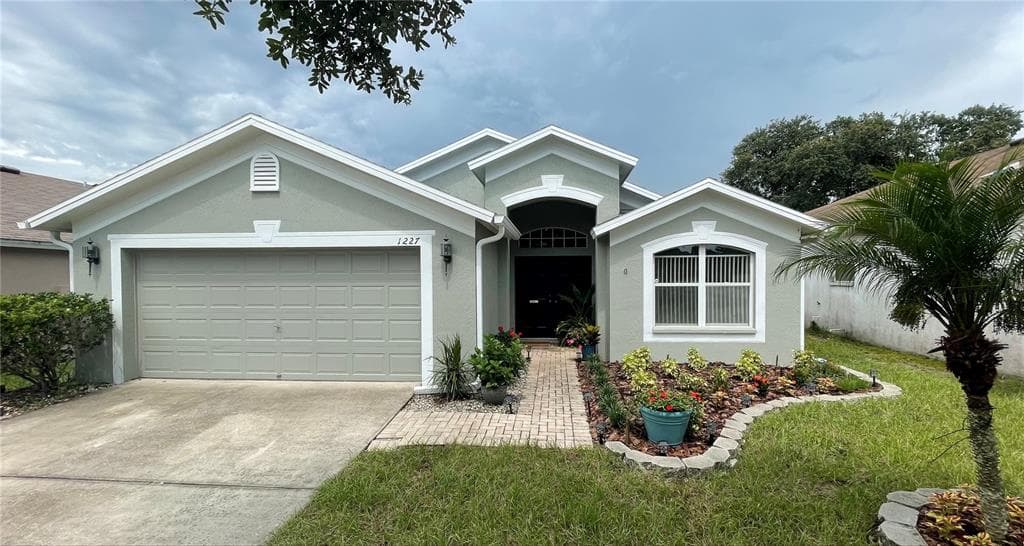 1227 DRAGON HEAD DRIVE VALRICO, FL 33594