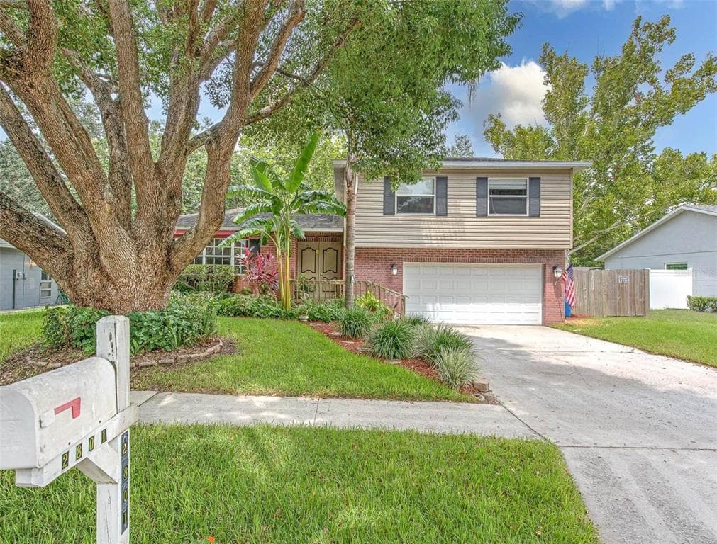 2801 LINDEN TREE STREET SEFFNER, FL 33584