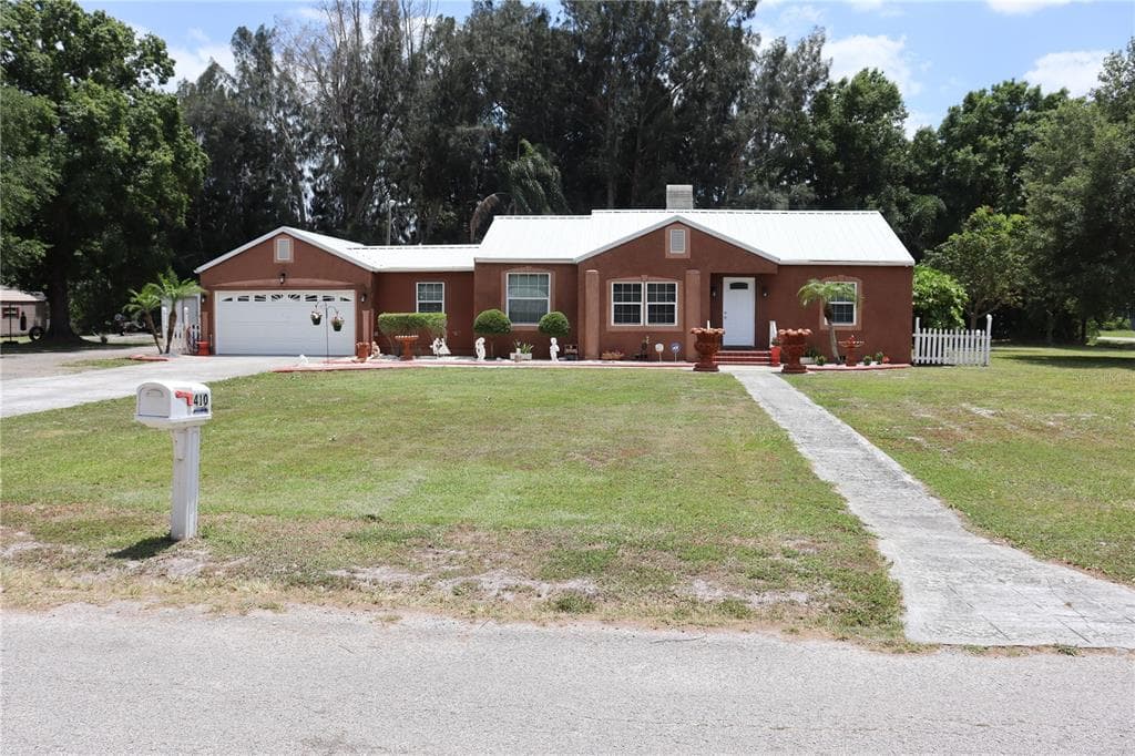 410 2ND AVENUE NW RUSKIN, FL 33570