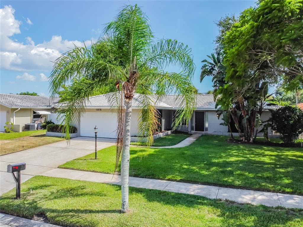 13970 JOYCE DRIVE LARGO, FL 33774